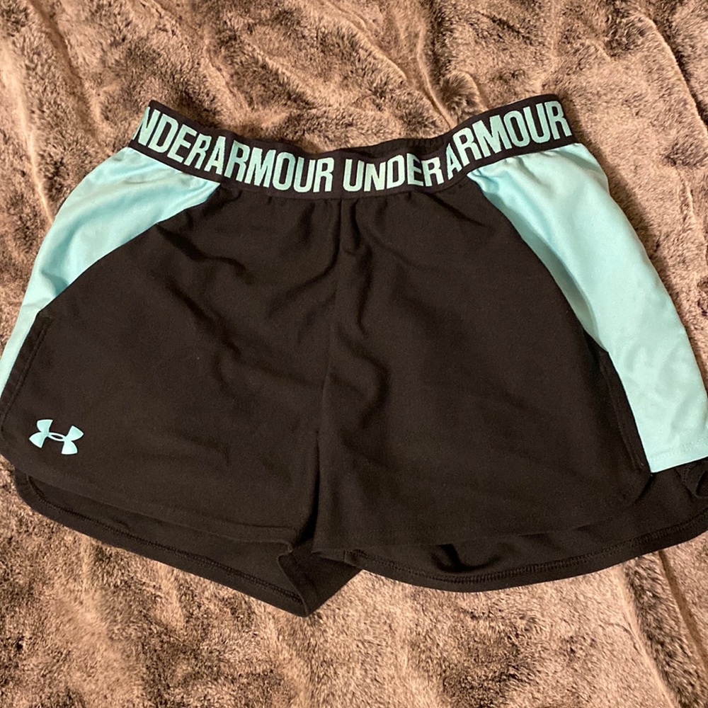 black and blue under armour shorts